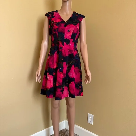 Sandra Darren | Dresses | Sandra Darren Fit Flare Floral Sleeveless Dress  Size 8p | Poshmark